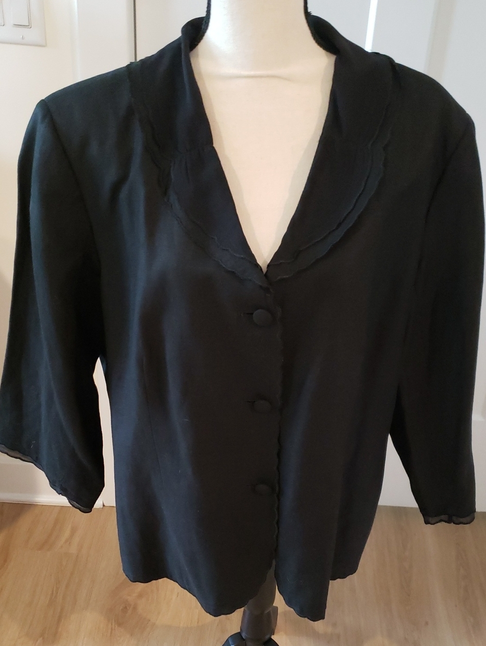 Vintage Coldwater Creek Black Linen Blend Scalloped Collar Blazer Lined